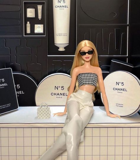 Taco Tuesday 😌” • Dec 1, 2020 at 5:15pm UT Barbie Chelsea Doll, Chanel Oberlin, Barbie Aesthetic, Barbie Fashionista Dolls, Barbie Images, Barbie Dress Fashion, Barbie Model, Fashion Barbie, Barbie Style