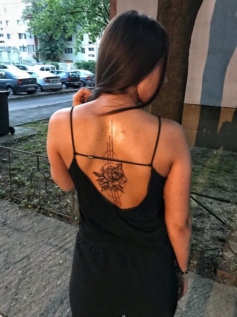 Middle Back Tattoo, Mid Back Tattoo, Middle Of Back Tattoo, Back Tattoo Quotes, Back Tattoos For Women, Floral Back Tattoos, Upper Back Tattoos, Pieces Tattoo, Bff Tattoos