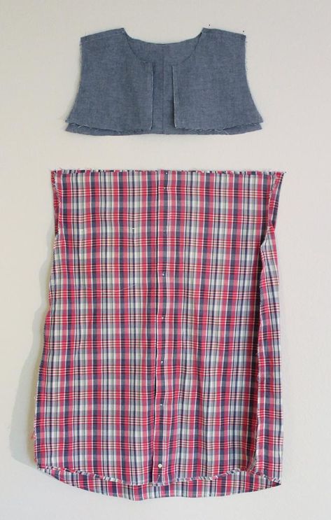 Syprosjekter For Nybegynnere, Shirt Upcycle, Sewing Men, Mens Shirt Refashion, Haine Diy, Upcycle Shirt, Chambray Fabric, Diy Vetement, Repurposed Clothing