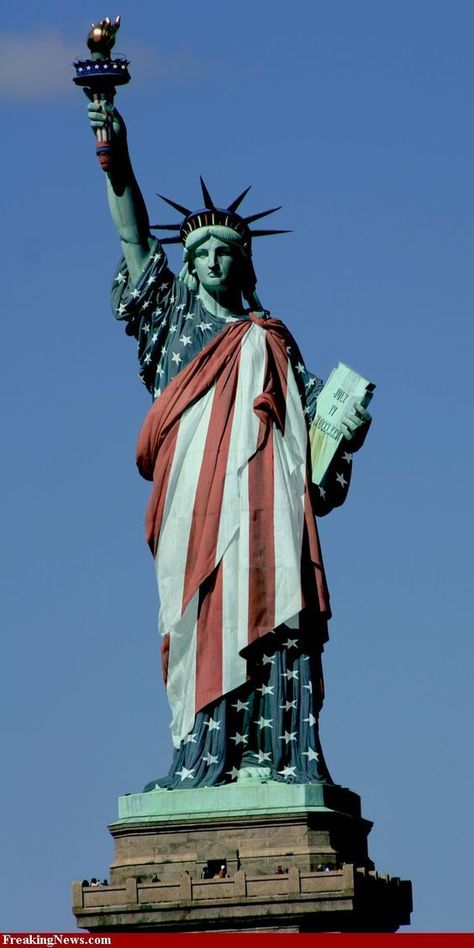 Patung Liberty, Flag Pictures, American Flag Pictures, Photographie New York, Liberty Statue, Patriotic Pictures, Tableaux Vivants, Independance Day, I Love America