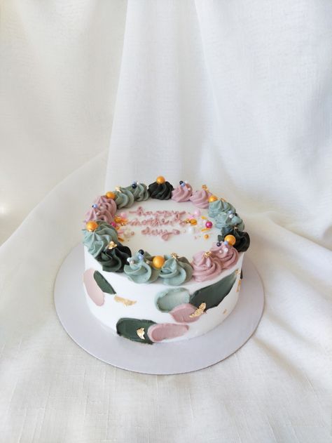 Hari Ibu Aesthetic, Mothers Day Cake, Cafe Interior Design, Cafe Interior, Cake Designs, Mother's Day, Mothers Day, Birthday Cake, Cafe