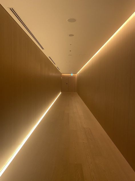 Indirect Ambient Lighting, Exposed Ceiling Lighting, Hotel Hallway, Corridor Design, Architectural Lighting Design, Corridor Lighting, Entrance Modern, Cove Lighting, Lighting Plan