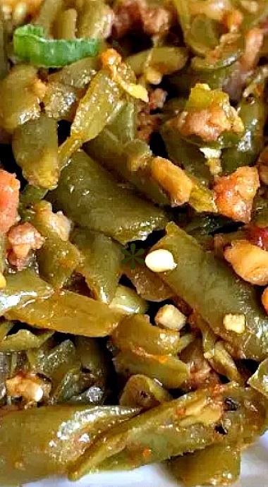 Creole Green Beans, Cajun Green Beans, Green Beans Sauteed, Creole Food, Veggie Side Dish Recipes, Southern Cooking Recipes, Creole Cooking, Cajun Dishes, Cajun Food