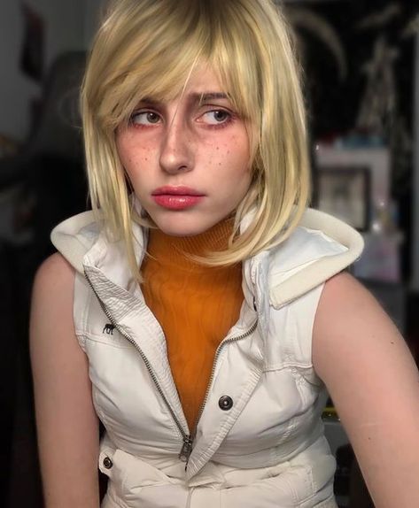 Oversized Aesthetic Outfits, No Sleeves Jacket, Early 2000s Aesthetic Outfits, Silent Hill 3 Heather, Silent Hill Cosplay, 2000s Aesthetic Outfits, Cheryl Mason, Prom Outfits For Guys, Silent Hill 3