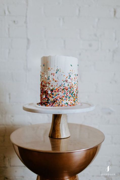 First Birthday Cake Sprinkles, Sprinkles Wedding Cake, Wedding Cake Sprinkles, Wedding Cake With Sprinkles, Pink Confetti Cake, Confetti Wedding Cake, Bright Wedding Cake, Sprinkle Wedding Cakes, Floral Cake Birthday