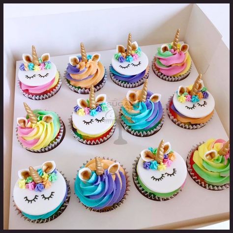 Unicorn And Rainbow Cupcakes, Unicorn Birthday Cupcakes, Unicorn Cupcake Cake, Unicorn Number Cake, Little Pony Cake, Cupcake Decorating Tips, Pony Cake, Unicorn Themed Birthday Party, Kid Cupcakes