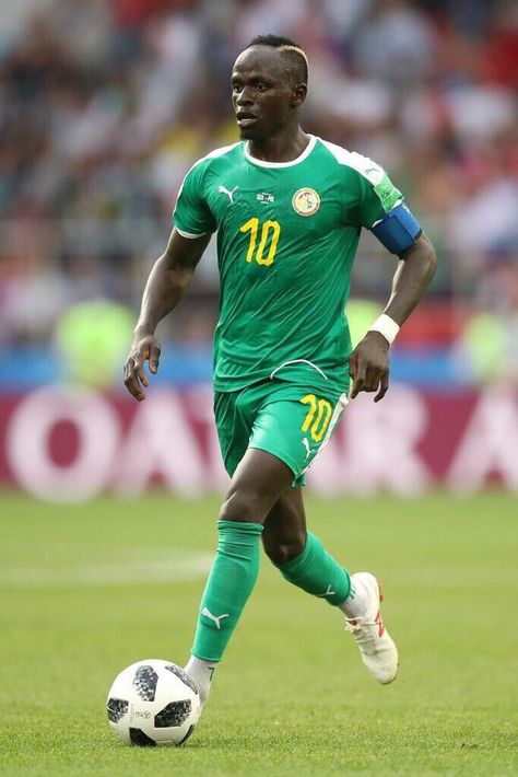 Happy Birthday, Sadio Manet! 🎁🎂    Today, the midfielder of Liverpool and the Senegal national team turns 27 years old! 🇸🇳    Congratulations! 🎉 Senegal National Football Team, Sadio Mane Senegal, Sadio Mane, Liverpool Players, Soccer News, Qatar 2022, Soccer Guys, National Football Teams, 27 Years Old