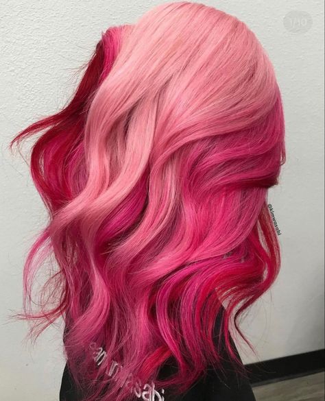 2 Tone Pink Hair, Dark And Light Pink Hair, Light And Dark Pink Hair, Valentine Hair Color, Valentines Day Hair Color, Valentines Hair Color, Valentine’s Day Hair, Two Tone Pink Hair, Dark Pink Hair