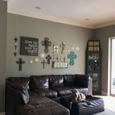 Cross Collection Wall Ideas, Decor Ideas Above Couch, Ideas Above Couch, Picture Walls, Farmhouse Gallery Wall, Living Room Wall Decor Ideas, Modern Farmhouse Living Room Decor, Room Wall Decor Ideas, Wall Pics