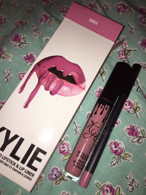 Kylie Cosmetics - Smile Lip kit! Limited edition raising money for Smile Train!💕       #Kylie #cosmetics #kyliecosmetics #kardashians #jenner #kendall #khloe #kim #kourtney #smile #pumpkin #spice #trick moon #kokok #candyk #dolcek #22 #lips #matte #smiletrain #pink Kylie And Travis Scott, Koko K, Kylie Lipstick, Candy Lips, Kylie Lips, Kylie Lip Kit, Lip Kit, Kylie Cosmetics, Body Skin Care Routine