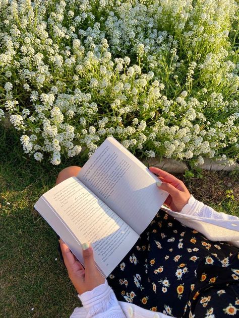 Reading In Garden Aesthetic, Book Garden Aesthetic, Reading Spring Aesthetic, Reading Aesthetic Outside, Reading Outside Aesthetic Summer, Read Outside, Amber Moodboard, Romanticising Spring, Spring Bookstagram