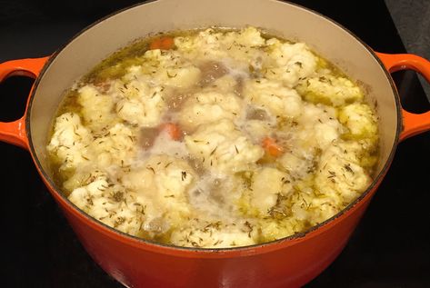 Chicken Fricot, Things To Make For Dinner, Chicken Stew And Dumplings, Newfoundland Recipes, Canadian Dishes, Canadian Cuisine, Special Dishes, Chicken Dumplings, French Canadian