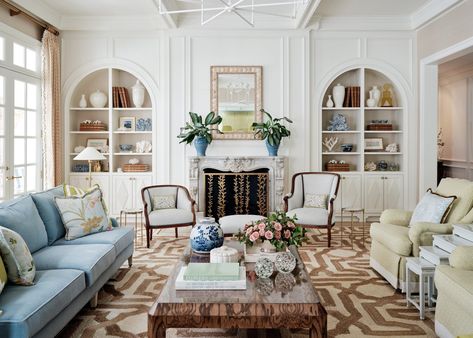 Tori Rubinson, Elegant Family Room, Country Living Magazine, Flooring Ideas, Southern Home, Pantry Design, Interior Photography, My New Room, Traditional House