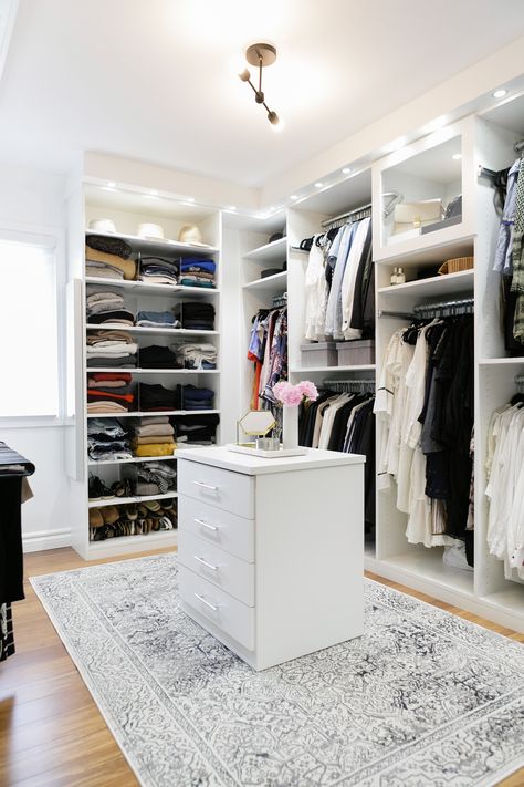 Crisp, clean, modern, white walk in closet // dream closet design by @caclosets // organize // black and white // eatsleepwear // interiors // home Placard Design, A Walk In Closet, Dream Dressing Room, Bedroom Wardrobe Design, Dressing Room Closet, Walking Closet, Dream Closet Design, Walk In Closet Design, Closet Design Layout