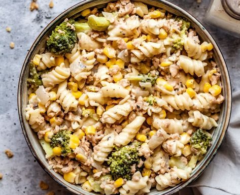 This vegan tuna pasta is a refreshing and flavorful meal for all you pasta lovers! Vegan Tuna Pasta, Tuna Corn Pasta, Creamy Garlic Dressing, Vegan Tuna, Vegan Entrees, Creamy Pasta Sauce, Corn Pasta, Flavorful Vegetables, Tuna Pasta