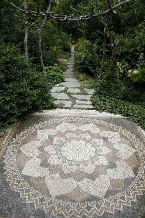 Mandala design on walkway made from stone Diy Mosaic Garden, Front Garden Design, Pebble Mosaic, Stone Path, Mosaic Design, Have Inspiration, Mosaic Garden, Garden Pathway, Small Backyard Landscaping