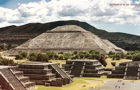 7 Ancient Ruins Around The World "Reconstructed" with GIFs | ArchDaily Teotihuacan Pyramid, Parthenon Athens, Architecture Antique, Hadrian's Wall, Luxor Temple, City Road, Mysterious Places, Ancient Buildings, Tikal