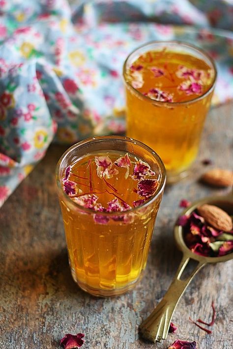 Traditional Kashmiri Kahwa Kahwa Recipe, Kahwa Tea, Kashmiri Tea, Kashmiri Kahwa, Kashmiri Chai, Kashmiri Recipes, Indian Drinks, Specialty Drinks, Winter Drink