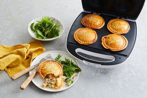 Pie maker chicken, mushroom and bacon pies Bacon Pie Recipe, Mac And Cheese Muffins, Mini Pie Maker, Pie Gifts, Mini Pie Recipes, Bacon Pie, Just Pies, Chicken Mince, Beef Pies