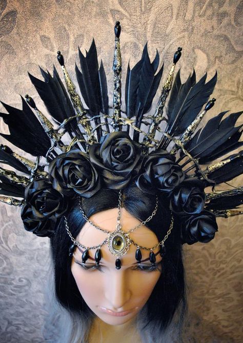 Gothic Headpiece, Feather Headpiece, Black Roses, Fantasy Costumes, Crown Jewels, Tiaras And Crowns, Fantasy Fashion, Black Rose, Costume Design