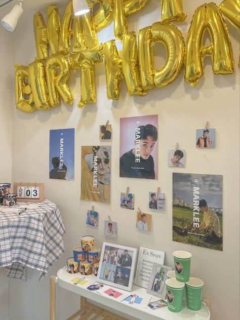 #nct #nct127 #nctdream #nctmark #marklee #japan Jimin Merch, Debut Ideas, Decor Event, Birthday Projects, Nct Mark, Cup Sleeve, Fans Cafe, Event Ideas, Kimchi