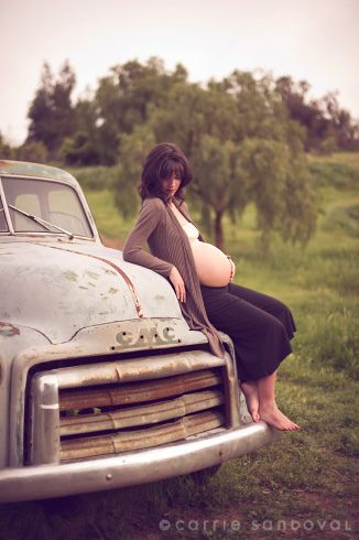 Maternity Pin Up, Pregnancy Pics, Maternity Ideas, Maternity Photography Poses, Vintage Truck, Maternity Photos, Baby Photoshoot, Prenatal, Maternity Pictures