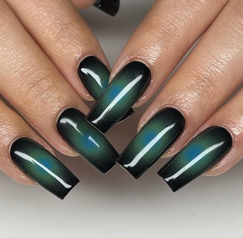 Black And Green Aura Nails, Blue Green Aura Nails, Dark Blue And Green Nails, Blue And Green Ombre Nails, Aura Nails Green, Blue And Green Nails Designs, Green Black Nails, Green Blue Nails, Black Aura Nails