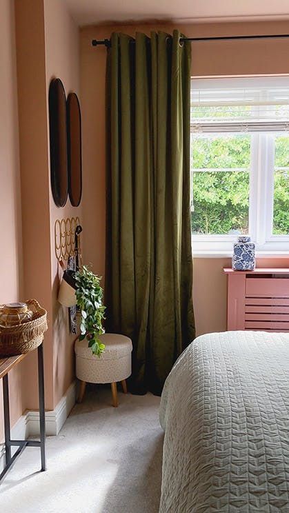 Explore how @cotty_lee uses the Arts and Crafts style wallpaper, Briar Rose, alongside complementary pink paint colours to create a timeless bedroom scheme Pink Walls Green Trim, Dark Green Pink Bedroom, Olive Green And Blush Bedroom, Olive Green And Pink Bedroom, Grey Green Bedrooms, Pink And Green Bedroom, Blush Bedroom, Timeless Bedroom, Alpine House