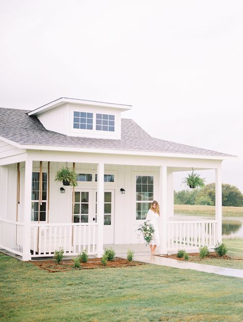 Event Venue Design, Floor Length Mirror, Dream Venue, Dream Wedding Venues, Cottage Interior, Farmhouse Wedding, Ivory Bridal, White Barn, Bridal Suite