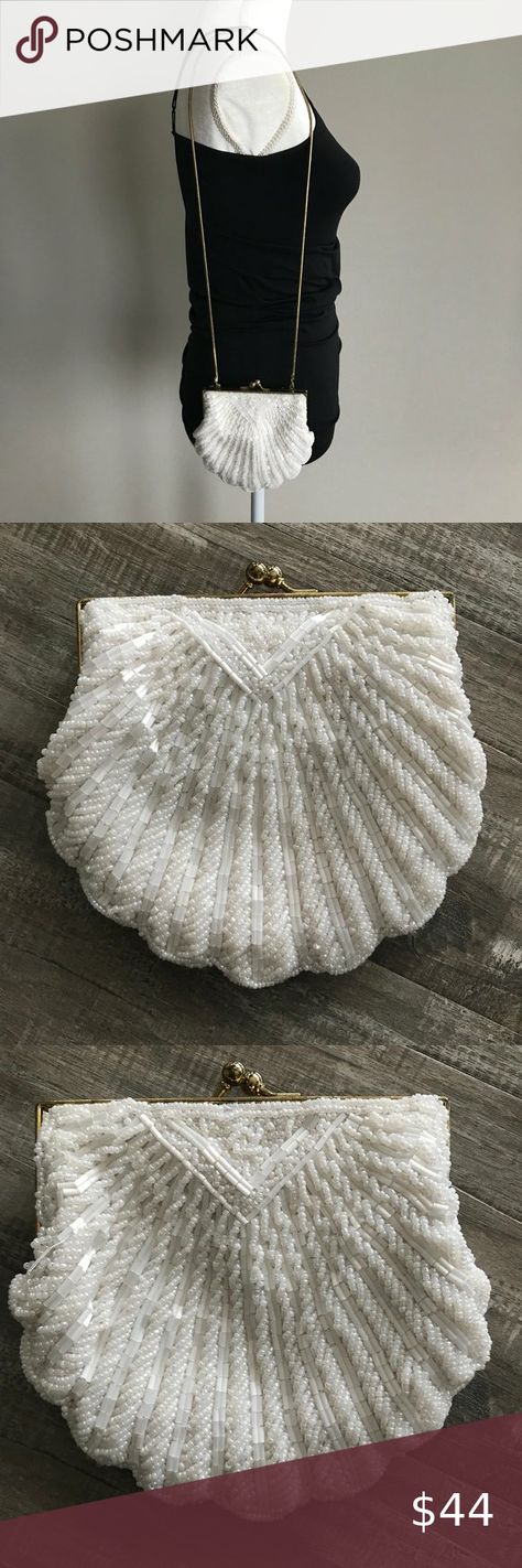 Seashell Beaded Vintage White Purse/Clutch 1960s Convertible, Formal Sorority, Mob Wedding, Convertible Purse, White Purse, Winter Formal, White Purses, Purse Clutch, White Beads