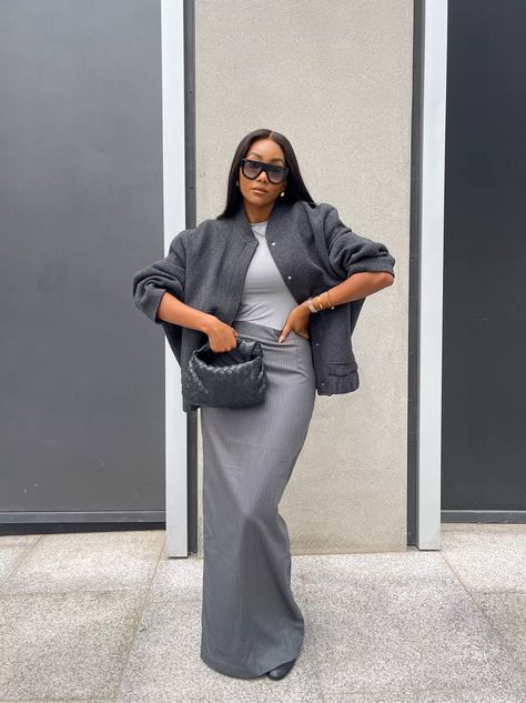 Charcoal Gray Outfit, Monochromatic Grey Outfit, Gray Monochromatic Outfit, Grey Monochromatic Outfit, Grey Outfit Ideas, Taupe Outfit, Gray Outfits, Gray Outfit, Monochromatic Outfit