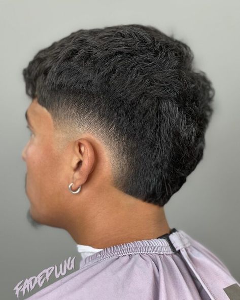 Burst Fade Haircuts: Style, Trends, and Inspiration Burst Fade Mohawk, Burst Fade, Hair Barber, Long Hair On Top, Afro Textured Hair, Men Haircut Styles, Fade Haircuts, Mens Haircuts Fade, Comb Over