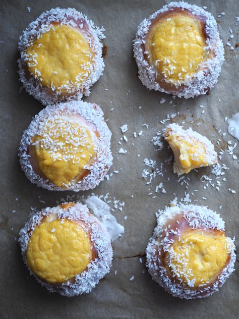 Skoleboller (Norwegian Buns with Custard & Coconut) - North Wild Kitchen European Baked Goods, Cardamom Custard, Sweet Buns Recipe, European Baking, Scandinavian Baking, Krumkake Recipe, Scandinavian Desserts, European Desserts, Norwegian Cuisine