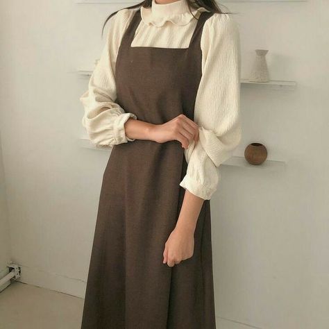 Vestidos Retro, Plain Dress, Mode Chic, Modest Fashion Outfits, 가을 패션, Mode Vintage, Korean Outfits, Fesyen Wanita, Looks Vintage