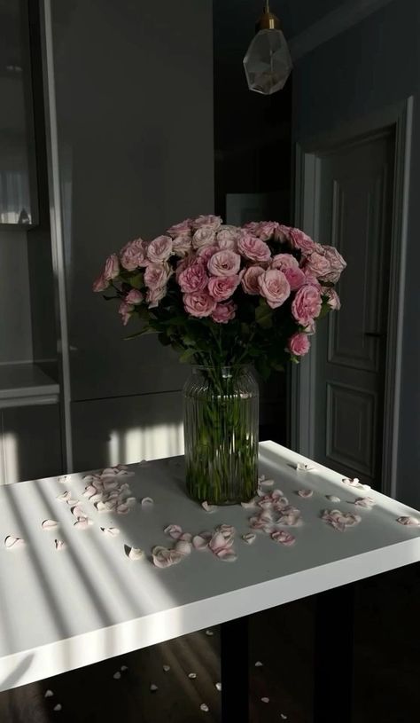 Boquette Flowers, Flowers Bouquet Gift, Nothing But Flowers, Flowers Aesthetic, Flower Therapy, Beautiful Bouquet Of Flowers, Luxury Flowers, Flowers Wallpaper, Flower Lover