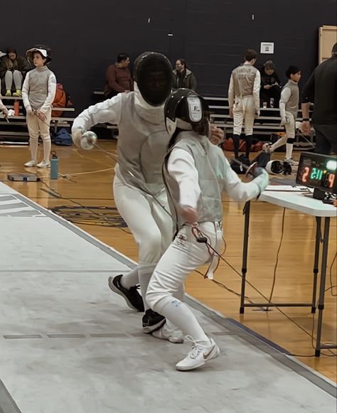 Fencing Aesthetic Dark Academia, Fencer Aesthetic, Fencing Sport Aesthetic, Deportes Aesthetic, Fencing Women, Fence Aesthetic, Fencing Aesthetic, Competition Aesthetic, Hobbies Sports