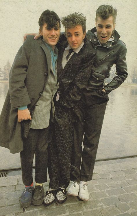 FuckYeahRockabilly : Photo Stray Cat Strut, Rockabilly Lifestyle, Rockabilly Music, Stray Cats, Teddy Boys, Evolution Of Fashion, Punk Rock Bands, The New Wave, Psychobilly