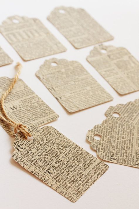 Newspaper Decorations, Newspaper Decor, Victorian Newspaper, Vintage Packing, Victorian Party, Star Making, Newspaper Gift, Victorian Tea Party, Gift Tag Labels