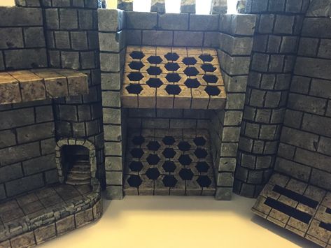 How one maker created an incredible castle-themed dungeon master screen for D&D. Dungeons And Dragons Diy, Dnd Diy, Rpg Table, Dnd Crafts, Dm Screen, Dungeon Master Screen, Darkest Dungeon, D&d Dungeons And Dragons, Dungeons And Dragons Homebrew