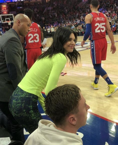 Ben Simmons, Casual Indian Fashion, Kendall Jenner Outfits, Kendall And Kylie Jenner, Basketball Player, Kendall And Kylie, Kardashian Jenner, Kendall + Kylie, Basketball Players