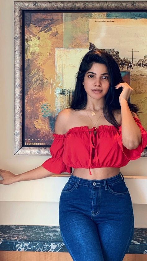 Divya Bharathi Tamil Actress, Divya Bharathi, New Faces Models, Fashion Events, Indian Cinema, Beautiful Dresses Short, Insta Models, Aesthetic Women, Indian Movies