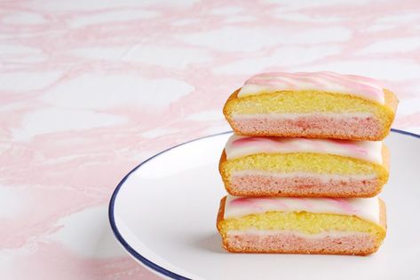 Bread Burger, Angel Delight, Prue Leith, Uk Life, Cake Slices, Cake Filling, Yellow Foods, British Bake Off, British Baking