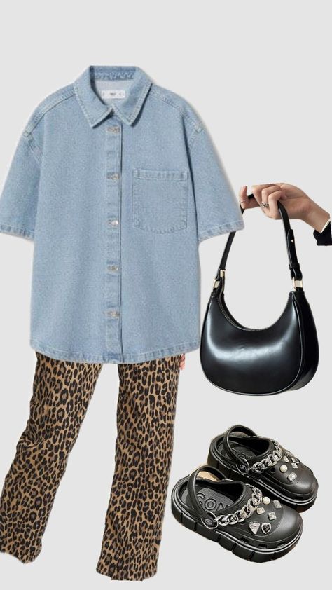 Mule Outfits Women, Marten Outfit, Clog Outfit, Jeans And A Nice Top, Mum Style, Leopard Pants, Mum Fashion, Work Fits, Womens Fashion Inspiration