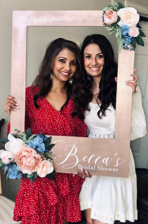 Photo Frame Booth Ideas, Wedding Photo Booth Frame Ideas, Diy Wedding Photo Frame Prop, Bridal Shower Photo Frame Diy, Bridal Shower Photo Frame, Bridal Shower Selfie Frame, Bridal Shower Photo Booth Frame, Bridal Shower Frame Prop, Bridal Shower Photo Prop