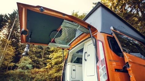 Orange Ford Transit Custom Nugget open rear lift gate Ford Transit Connect Camper, Ford Nugget, Transit Connect Camper, Camping Vans, Ford Sync, Ford Transit Custom, Shelby Mustang, Transit Custom, Ford Van