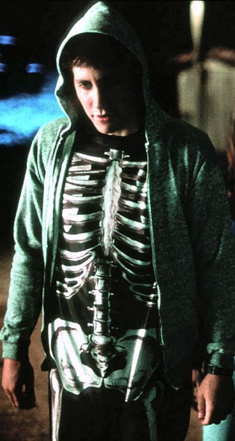 Make Gyllenhall - Donnie d. Donnie Darko Costume, Cinema Art, Donnie Darko, Jake Gyllenhaal, Independent Films, Creative Halloween Costumes, Halloween Disfraces, Cultura Pop, Movie Scenes