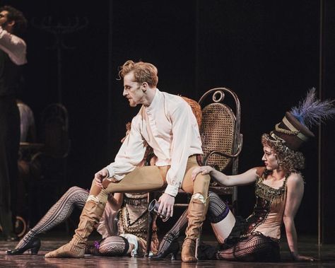 The Royal Ballet's Steven McRae in Act 2 of Mayerling - Photo by Andre Uspenski Dancing Reference, Steven Mcrae, Ballet Images, Ballet Boys, Male Ballet Dancers, Ballet Poses, People Poses, Royal Ballet, Human Poses Reference