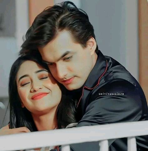 Couple Poses Cute, Cute Couple Pics, Shivangi Joshi Instagram, Kartik And Naira, Romantic Couple Images, Love Couple Images, Cutest Couple Ever, Love Couple Photo, Cute Couple Poses