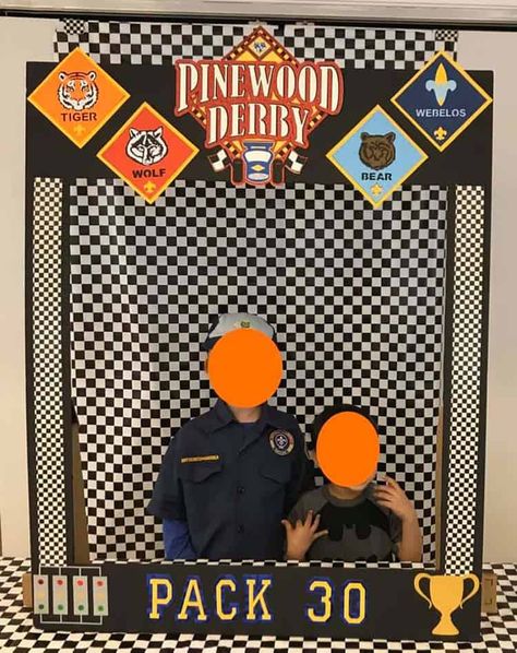 Have you ever thought about having a Pinewood Derby photo booth? It's a fun way to commemorate the most anticipated Cub Scout event of the year. The boys and girls will love having their photo taken in front of a cool backdrop or while they're holding up a fun photo frame. Pictures of them with their Pinewood Derby cars make a great keepsake! #CubScouts #CubScout #PinewoodDerby #CubScoutPinewoodDerby #CubScoutIdeas Pinewood Derby Photo Booth, Pinewood Derby Decorations, Derby Snacks, Derby Photo Booth, Photo Frame Pictures, Cub Scouts Bear, Photo Booth Ideas, Cool Backdrops, Derby Ideas