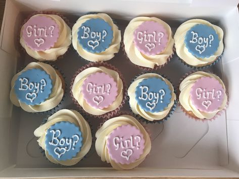 Baby Reveal Cupcakes, Gender Reveal Cupcakes, Gender Party, Easy Cupcakes, Gender Reveal Cake, Reveal Party, Cupcake Party, Birthday Cupcakes, Reveal Parties